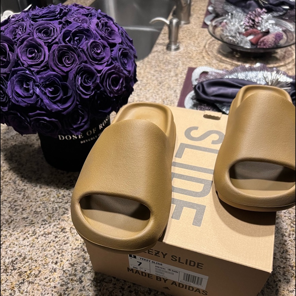 Yeezy Slides size 7 men